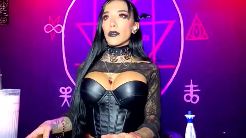 Snapshot of victoriavampire666 chatting on 10-05-25, 07:50 Victoria Vampire online show from 10-05-25, 07:50