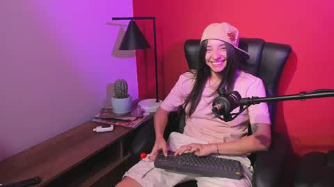 victoriazaenz online show from 07-10-26, 02:16