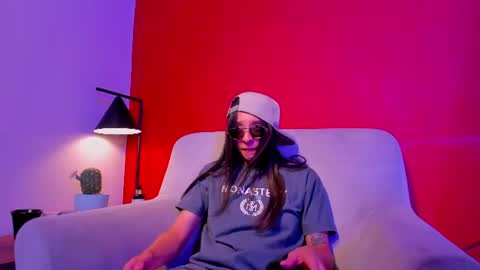 victoriazaenz online show from 07-30-26, 04:33