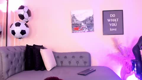 Victoriazans online show from 07-18-26, 11:36