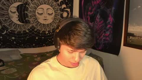 Victorino Jhonson online show from 01-25-25, 04:02