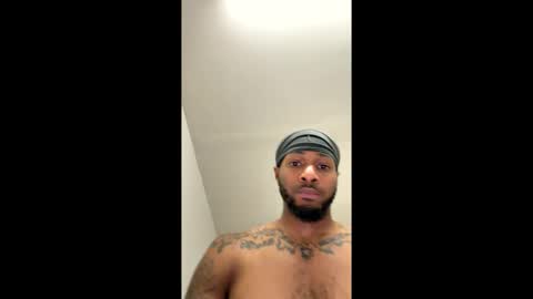 Snapshot of victoryd007 chatting on 11-22-25, 06:12 victoryd007 online show from 11-22-25, 06:12