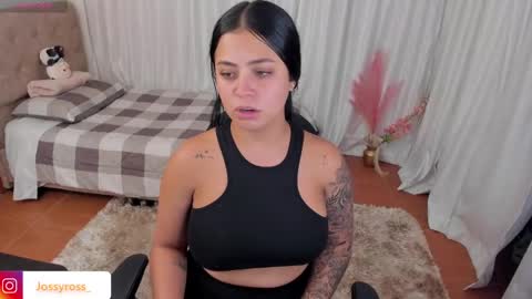 V  I C  T O R I A  online show from 12-05-24, 12:30