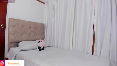 V  I C  T O R I A  online show from 12-09-24, 10:20