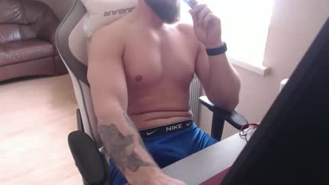Snapshot of videmashot chatting on 05-09-26, 06:18 vade online show from 05-09-26, 06:18