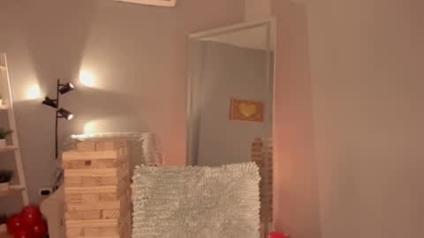 Snapshot of vienah chatting on 02-28-25, 04:10 Karla online show from 02-28-25, 04:10