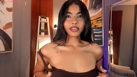 Snapshot of vienah chatting on 10-15-25, 07:47 Karla online show from 10-15-25, 07:47
