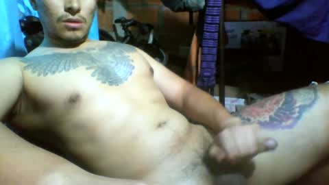 Snapshot of viernes1010 chatting on 06-19-26, 01:26 viernes1010 online show from 06-19-26, 01:26