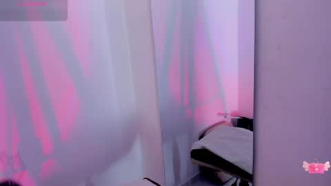Snapshot of viioleett_cum chatting on 05-21-26, 02:02 viioleett_cum online show from 05-21-26, 02:02