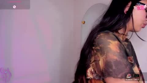 Snapshot of viioleett_cum chatting on 07-28-26, 05:01 viioleett_cum online show from 07-28-26, 05:01