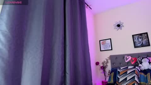 Snapshot of viioleta_cam chatting on 07-09-26, 03:21 Violet online show from 07-09-26, 03:21