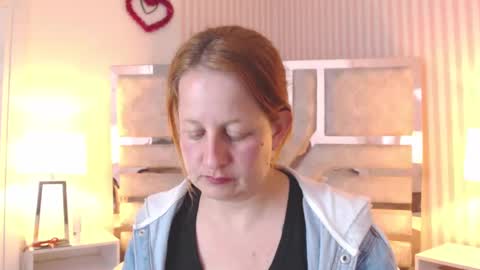 Violeta online show from 12-23-24, 12:46