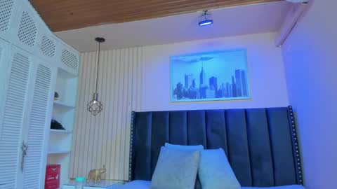 Snapshot of viiolett_lee chatting on 02-11-25, 07:27 Viiolett online show from 02-11-25, 07:27