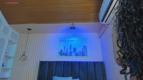 Snapshot of viiolett_lee chatting on 02-25-25, 07:58 Viiolett online show from 02-25-25, 07:58