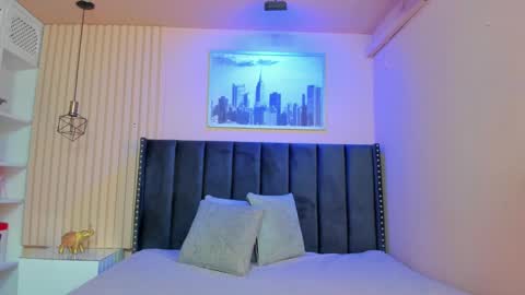 Snapshot of viiolett_lee chatting on 03-09-25, 07:26 Viiolett online show from 03-09-25, 07:26