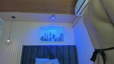 Snapshot of viiolett_lee chatting on 09-09-25, 08:52 Viiolett online show from 09-09-25, 08:52