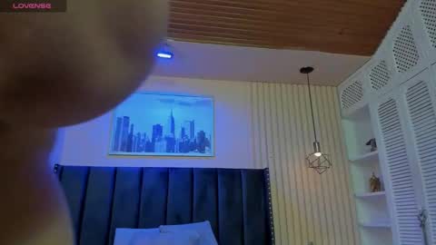 Snapshot of viiolett_lee chatting on 10-08-25, 09:01 Viiolett online show from 10-08-25, 09:01