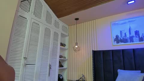 Snapshot of viiolett_lee chatting on 11-19-25, 09:26 Viiolett online show from 11-19-25, 09:26