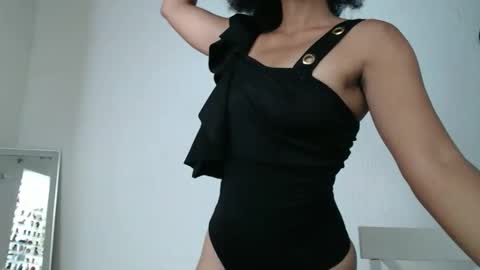 Snapshot of viiolettaaa chatting on 04-27-26, 07:56 viiolettaaa online show from 04-27-26, 07:56