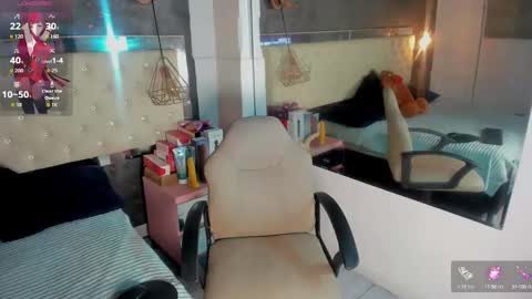 Violet online show from 09-26-25, 12:53