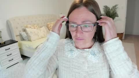 Snapshot of vika7333 chatting on 05-26-26, 11:28 Ukrainian-woman online show from 05-26-26, 11:28