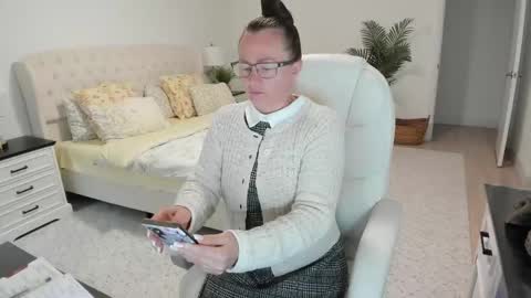 Snapshot of vika7333 chatting on 06-05-26, 11:16 Ukrainian-woman online show from 06-05-26, 11:16