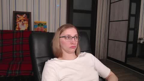 Vika online show from 04-19-26, 04:39