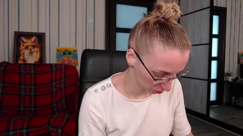 Vika online show from 05-06-26, 10:09