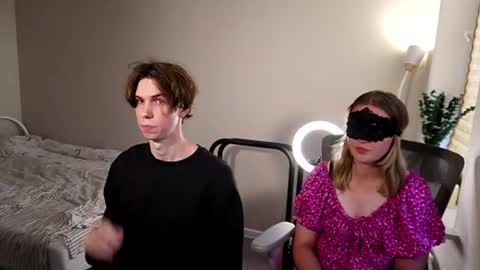 Vika and Vel online show from 08-09-26, 04:56