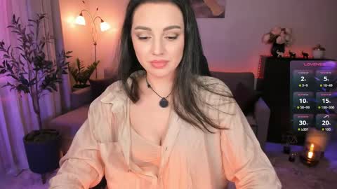 Snapshot of vikibellson chatting on 05-15-26, 07:54 Viki Bellson online show from 05-15-26, 07:54