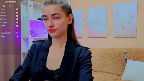 Snapshot of vikiberry chatting on 11-22-25, 04:55 vikiberry online show from 11-22-25, 04:55