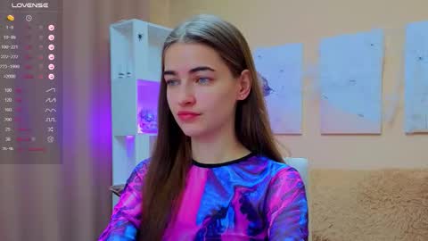 Snapshot of vikiberry chatting on 11-23-25, 04:45 vikiberry online show from 11-23-25, 04:45