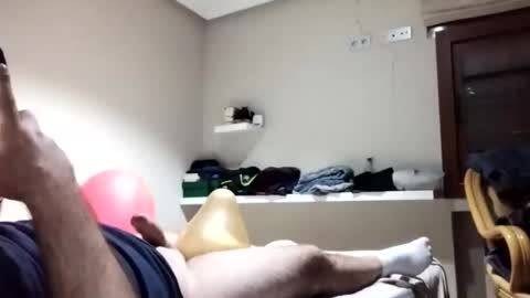 Snapshot of vikingo3333893888 chatting on 11-15-25, 01:51 Vikingo online show from 11-15-25, 01:51