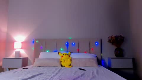 Snapshot of vikkilustfull chatting on 01-07-25, 06:24 VIKKI online show from 01-07-25, 06:24