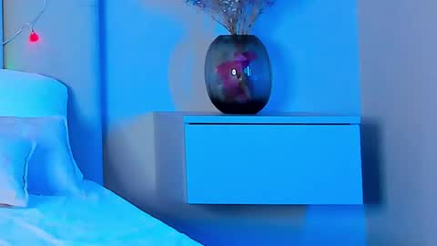 Snapshot of vikkilustfull chatting on 02-16-25, 06:21 VIKKI online show from 02-16-25, 06:21