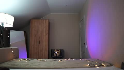 VIKKI online show from 01-11-26, 12:10