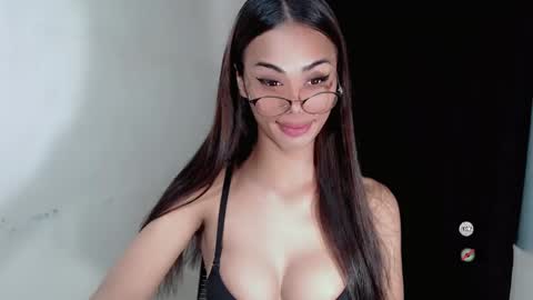 vikkylustfull online show from 01-12-25, 11:26