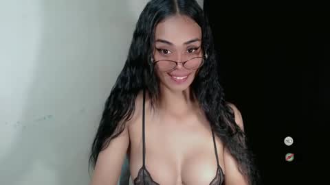 vikkylustfull online show from 01-28-25, 11:50