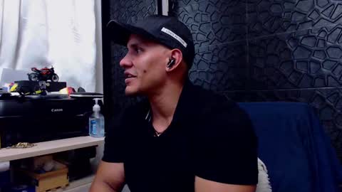 Viktor Herrera online show from 03-08-25, 11:28