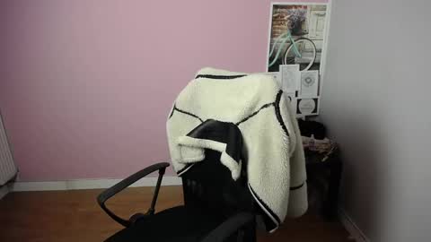 viktoria_lovely online show from 02-20-25, 09:22