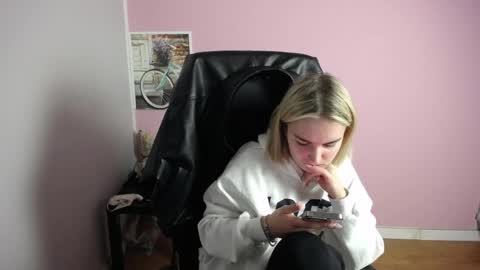 viktoria_lovely online show from 03-27-26, 08:26