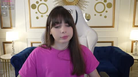 Snapshot of viktoria_storm chatting on 12-05-24, 08:33 Alisa online show from 12-05-24, 08:33