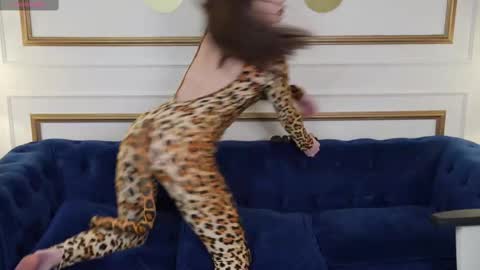 Snapshot of viktoria_storm chatting on 02-23-25, 10:31 Alisa online show from 02-23-25, 10:31