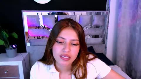 viky_evanss online show from 04-17-26, 11:08