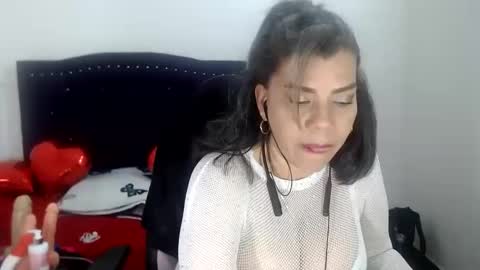 VIKY ADAMS online show from 02-18-25, 01:11