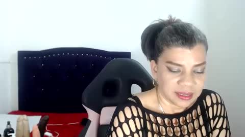 VIKY ADAMS online show from 02-20-25, 03:01