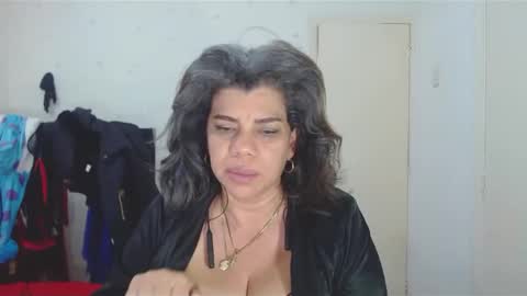 VIKY ADAMS online show from 03-05-25, 10:11