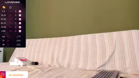 Snapshot of vince_colin chatting on 11-11-25, 03:01 VINCE online show from 11-11-25, 03:01