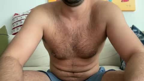 Snapshot of vincee2 chatting on 12-04-25, 04:38 vincee2 online show from 12-04-25, 04:38