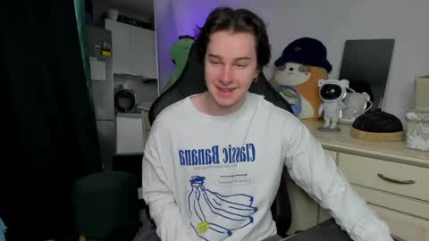 Vincent Strong online show from 05-01-26, 03:44